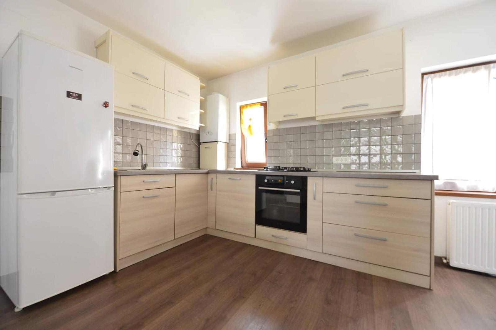 Apartmán Apartament Astra Bn70 Brašov Exteriér fotografie